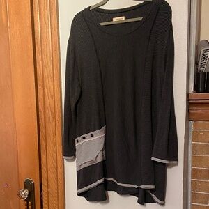 Red Thread womens xxl EUC Black and White Striped tunic